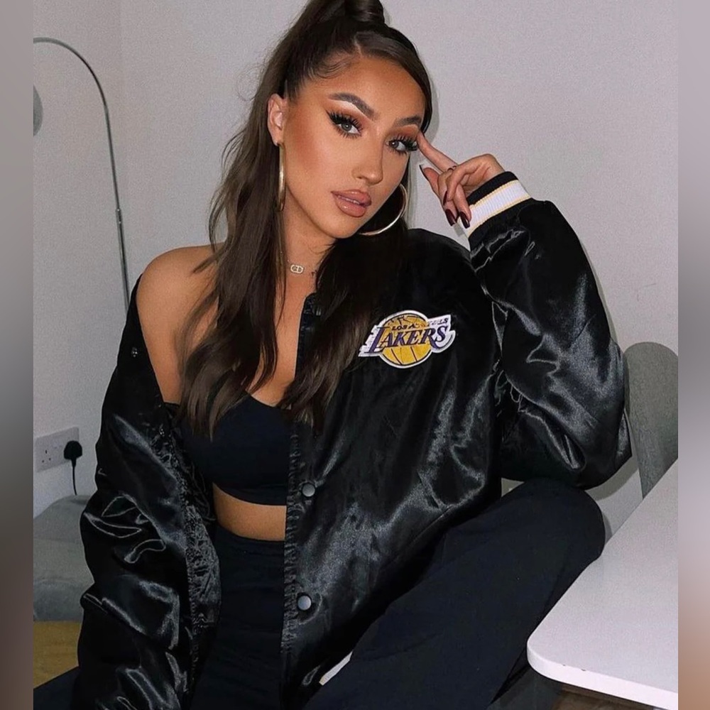NBA Slam Dunk Black Lakers Bomber Jacket - Elevate Your Game 🏀💜💛
